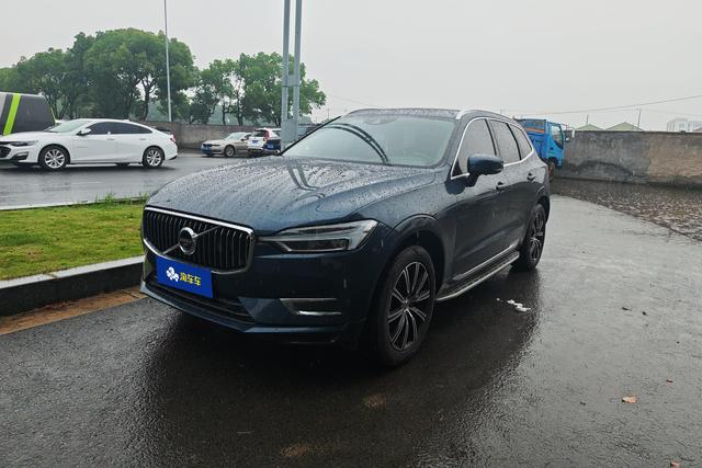 Volvo XC60 2020 года выпуска