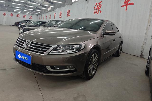 Volkswagen Passat CC 2013 года выпуска