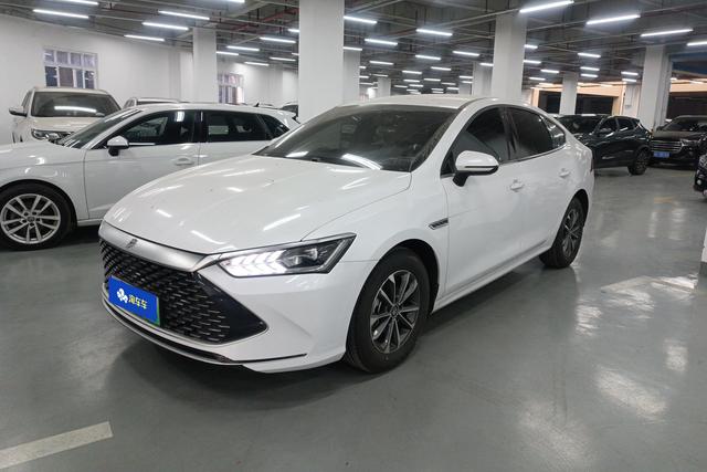 BYD Qin 2024 года выпуска