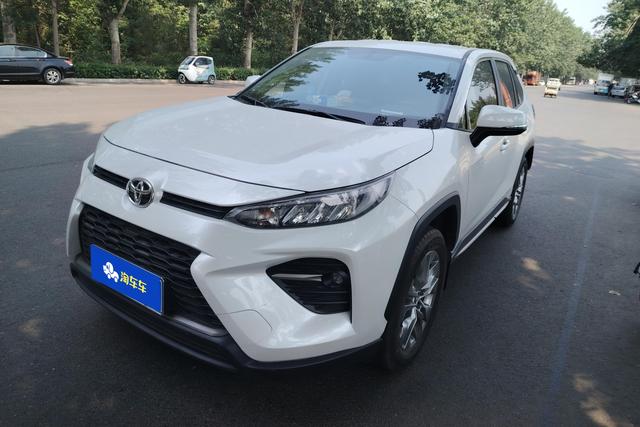 Toyota RAV 4 2023 года выпуска
