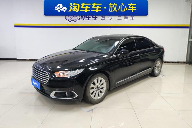 Ford Taurus 2017 года выпуска