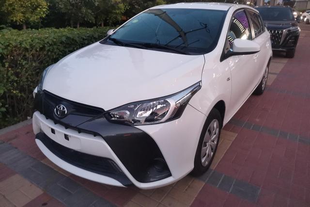 Toyota Yaris 2017 года выпуска