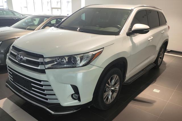 Toyota Kluger 2021 года выпуска