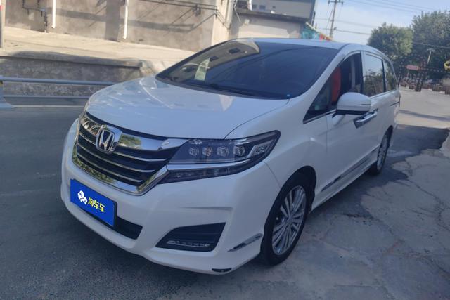 Honda Elysion 2016 года выпуска