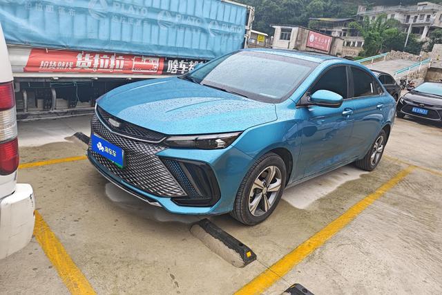 Geely Emgrand L Hi·X/ Hi·P 2022 года выпуска