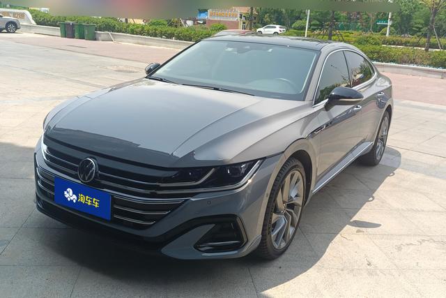 Volkswagen Passat CC 2021 года выпуска