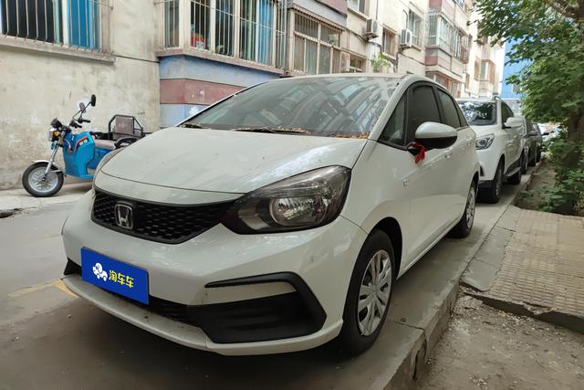 Honda Fit 2024 года выпуска