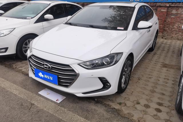 Hyundai Elantra 2016 года выпуска