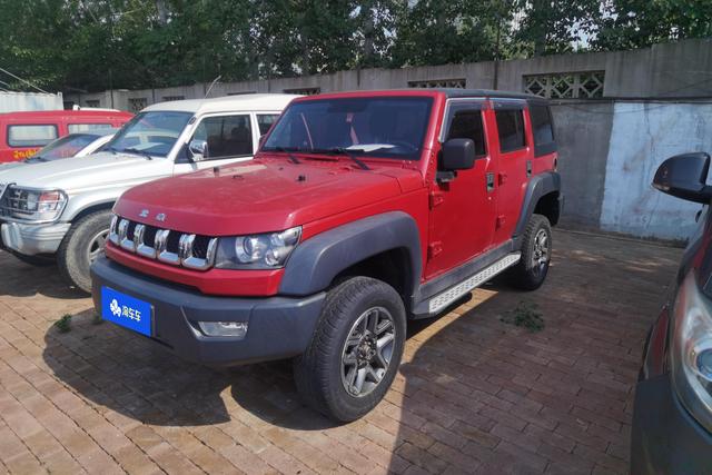 BAIC Beijing BJ40 2017 года выпуска