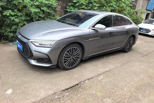BYD Han 2023 года выпуска