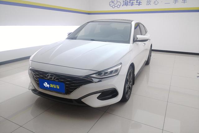 Hyundai Elantra 2019 года выпуска
