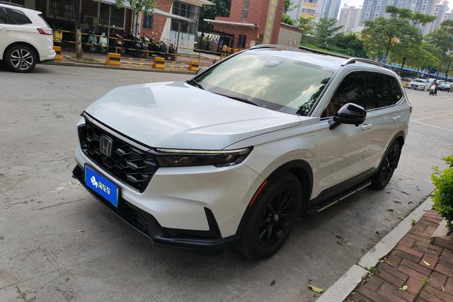 Honda CR-V 2023 года выпуска