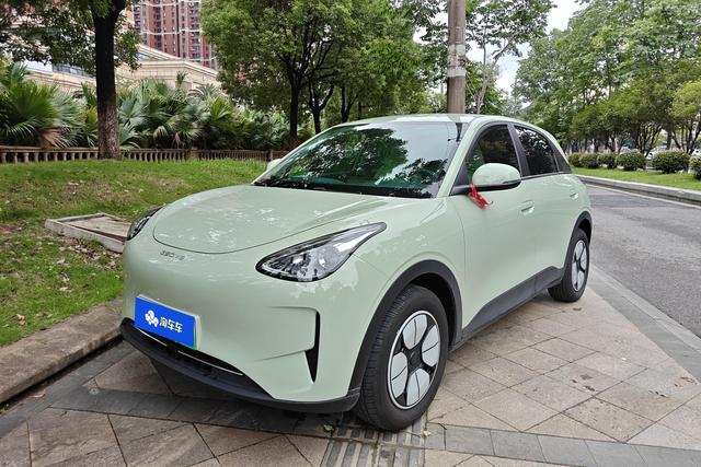 Geely Xingyuan 2025 года выпуска