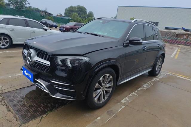 Mercedes-Benz AMG GLE 2023 года выпуска