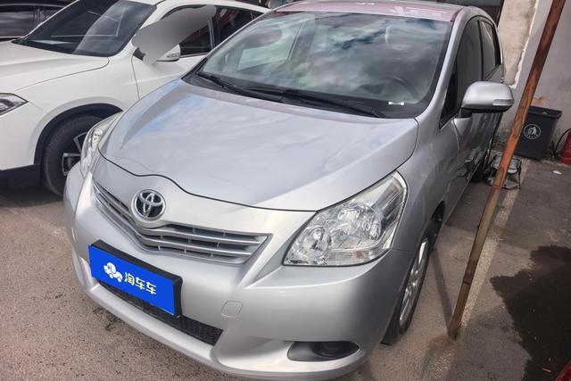 Toyota Verso 2014 года выпуска