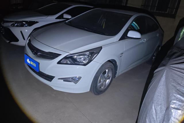 Hyundai Verna 2014 года выпуска