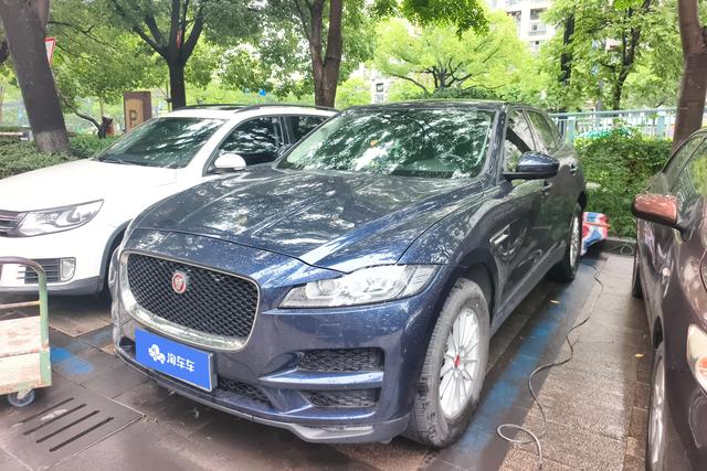 Jaguar F-Pace 2018 года выпуска