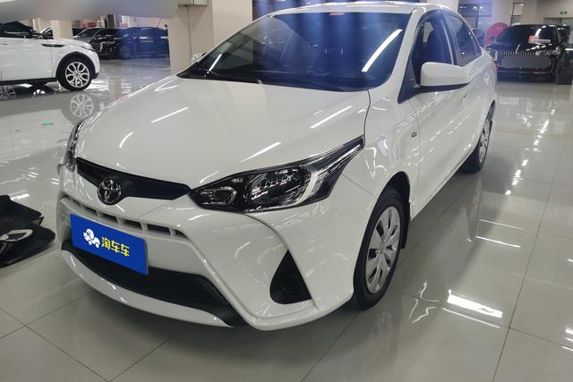 Toyota Yaris 2017 года выпуска