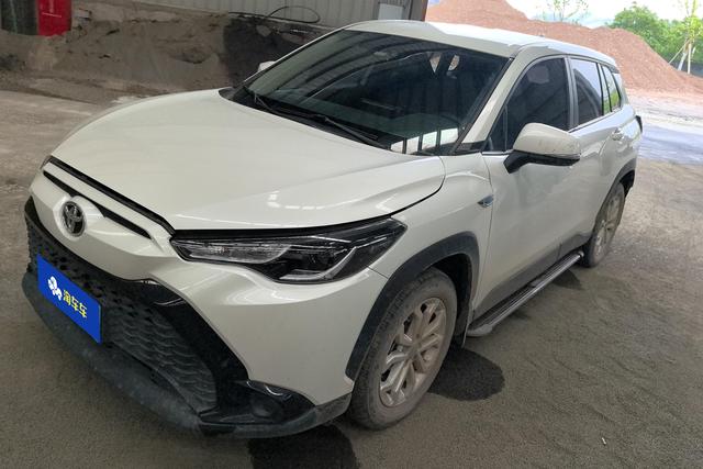 Toyota Corolla Cross 2023 года выпуска