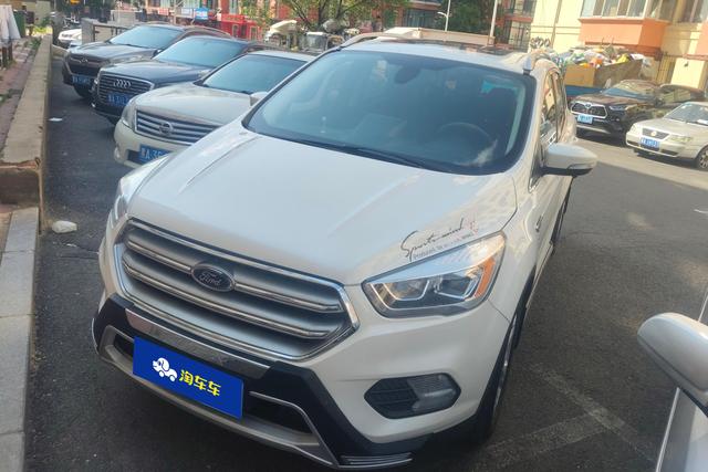 Ford Kuga 2018 года выпуска