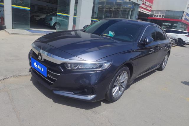 Honda Accord 2022 года выпуска