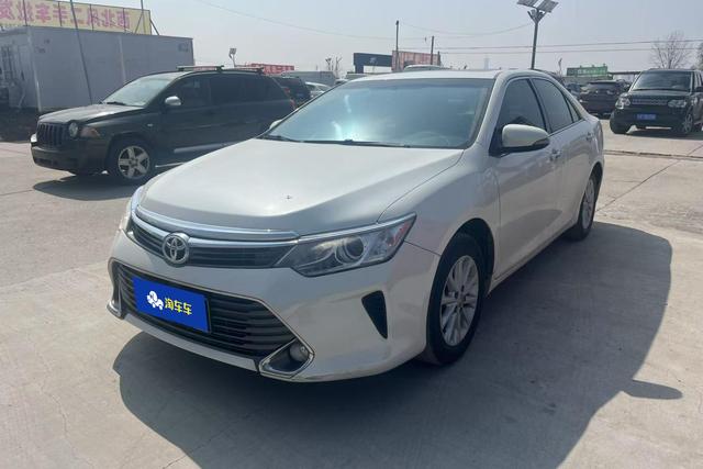 Toyota Camry 2015 года выпуска