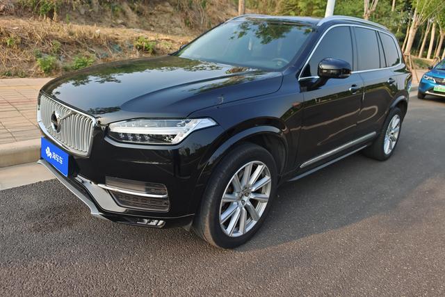 Volvo XC90 2019 года выпуска