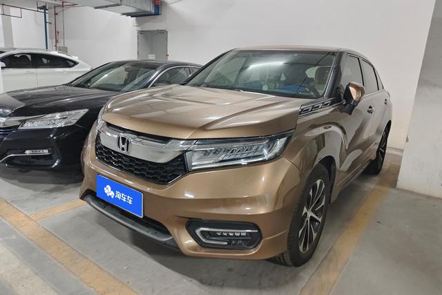 Honda Avancier 2017 года выпуска
