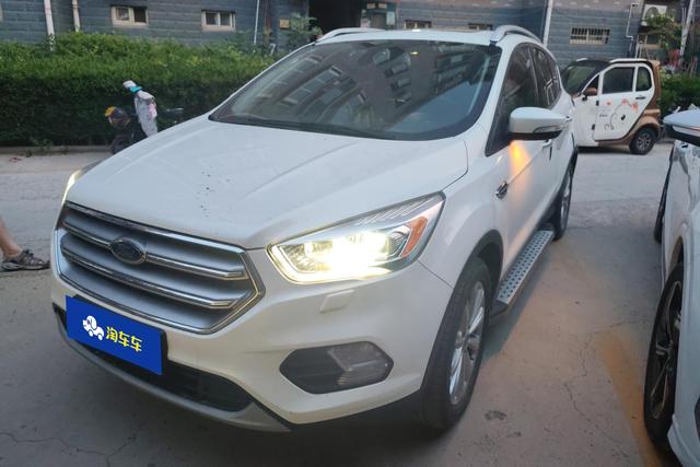 Ford Kuga 2018 года выпуска