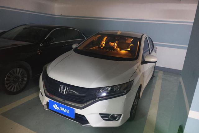 Honda City 2016 года выпуска