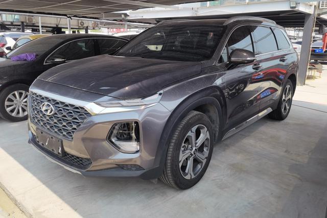 Hyundai Santa Fe 2020 года выпуска