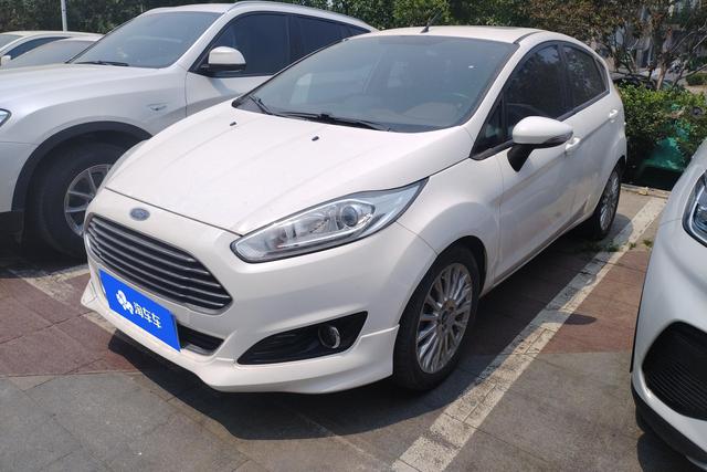 Ford Fiesta 2014 года выпуска