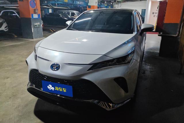 Toyota Venza 2023 года выпуска