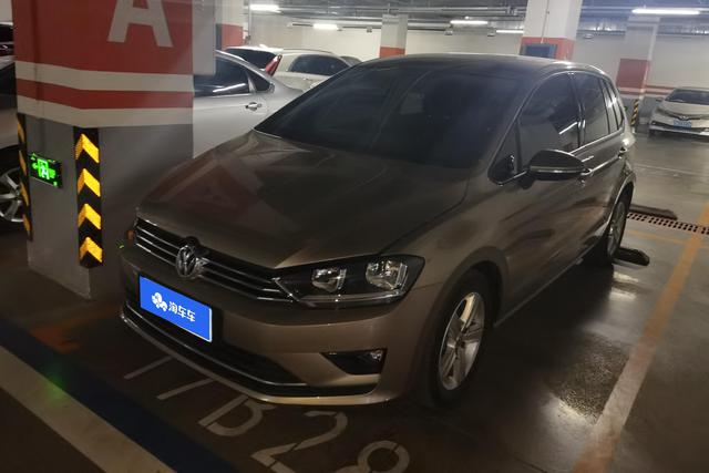 Volkswagen Golf Sportsvan 2016 года выпуска