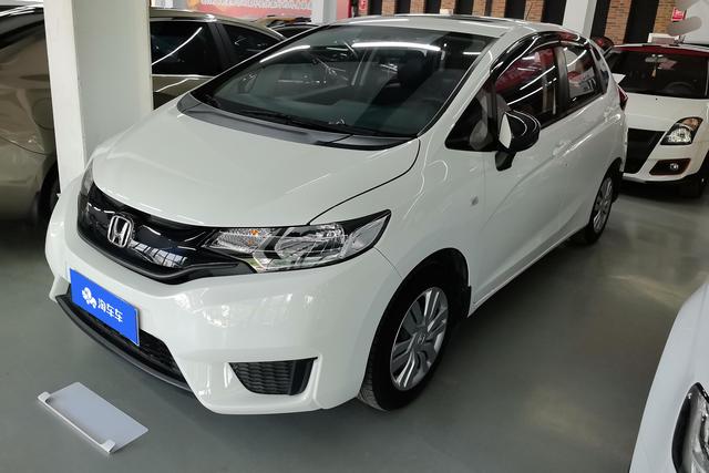Honda Fit 2016 года выпуска