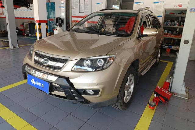 BYD S6 2014 года выпуска