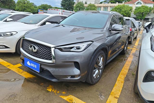 Infiniti QX50 2020 года выпуска