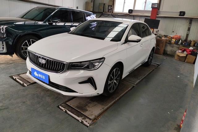 Geely Emgrand GT 2022 года выпуска