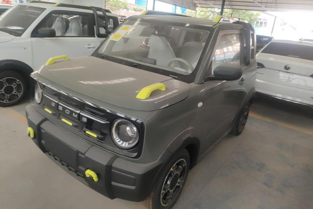 Geely LC 2025 года выпуска