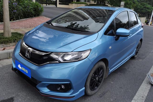 Honda Fit 2018 года выпуска