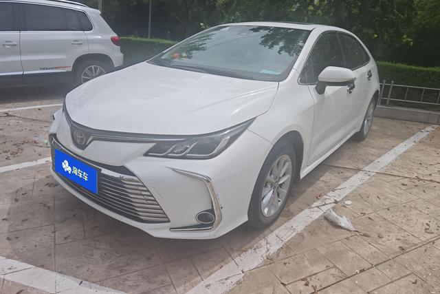 Toyota Corolla Cross 2021 года выпуска