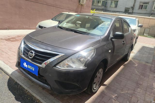 Nissan Sunny 2014 года выпуска