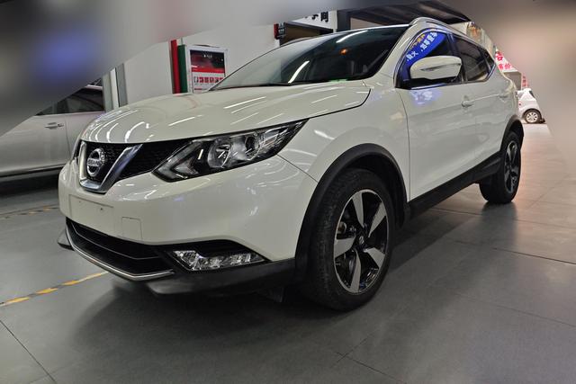 Nissan Qashqai 2016 года выпуска