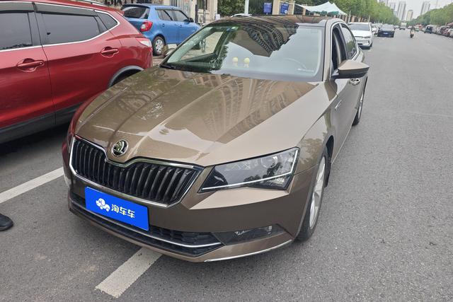 Skoda Superb 2016 года выпуска