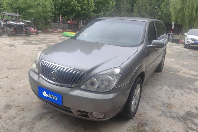 Buick GL8 2014 года выпуска