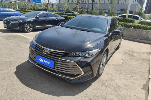 Toyota Avalon 2019 года выпуска