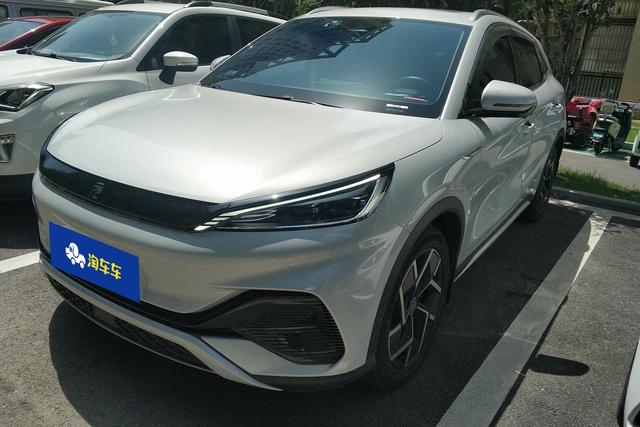 BYD Yuan 2022 года выпуска