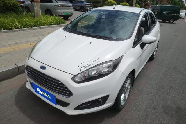 Ford Fiesta 2013 года выпуска