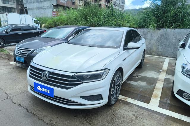 Volkswagen Jetta 2022 года выпуска