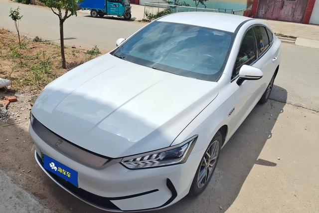BYD Qin 2024 года выпуска
